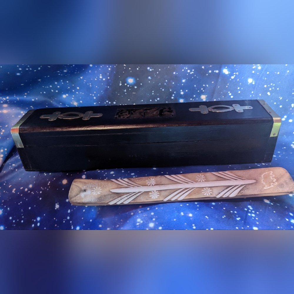 ✴️ BLOW OUT SALE 🙀 2 handmade wooden incense holders, burner, new